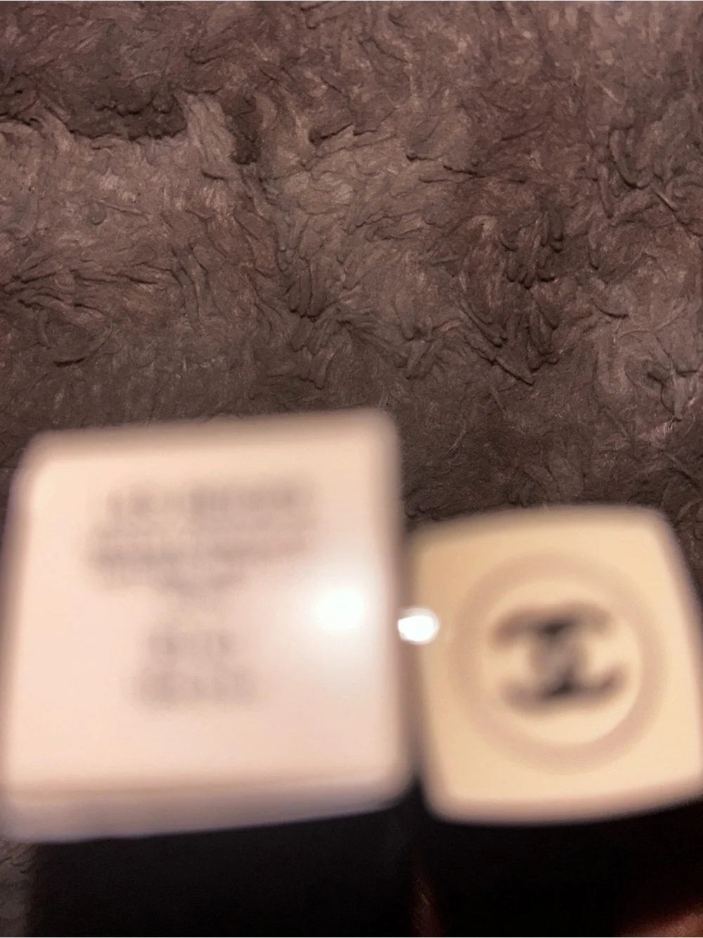 CHANEL Les Beiges Serum Concealer B140 - Natural Beige